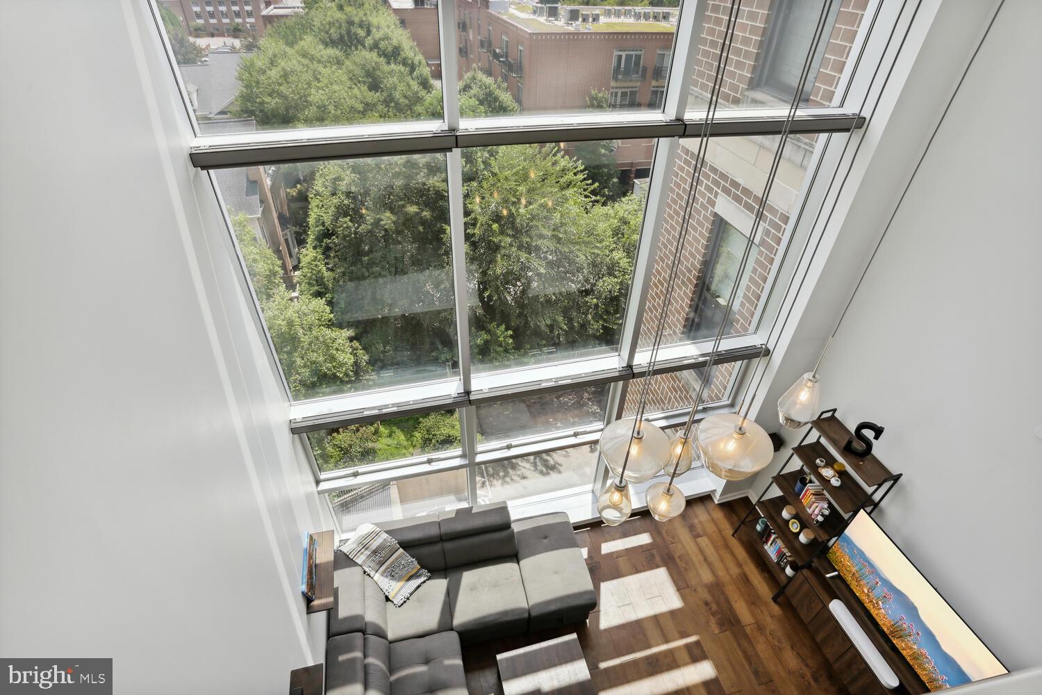 444 W Broad STREET Unit: 619