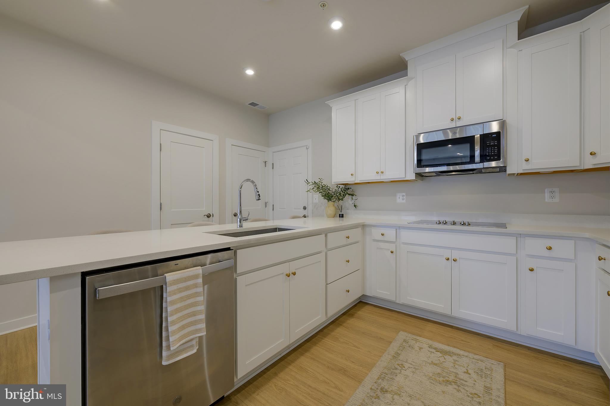 203 PARK CENTRAL TERRACE A