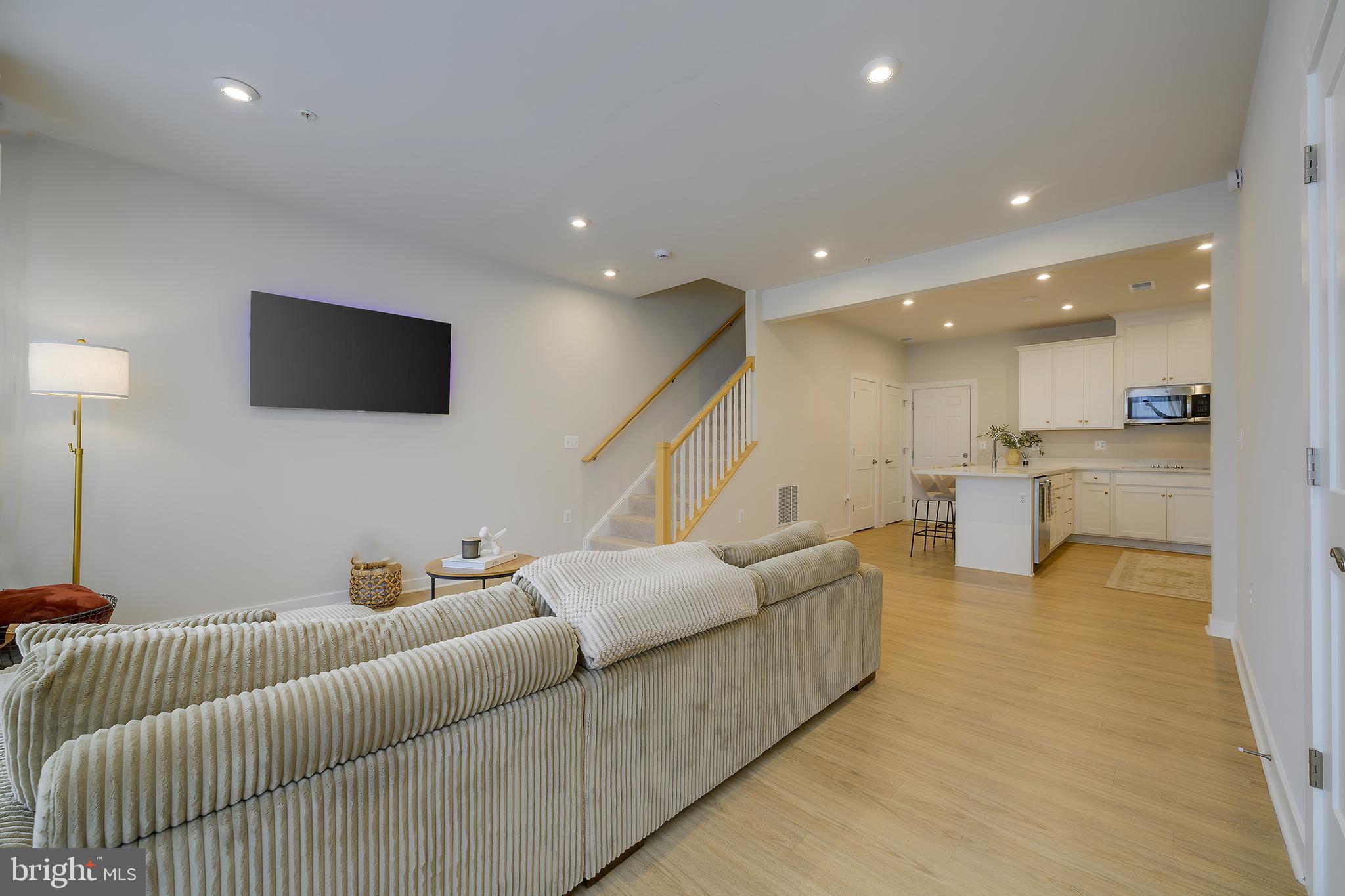 203 PARK CENTRAL TERRACE A