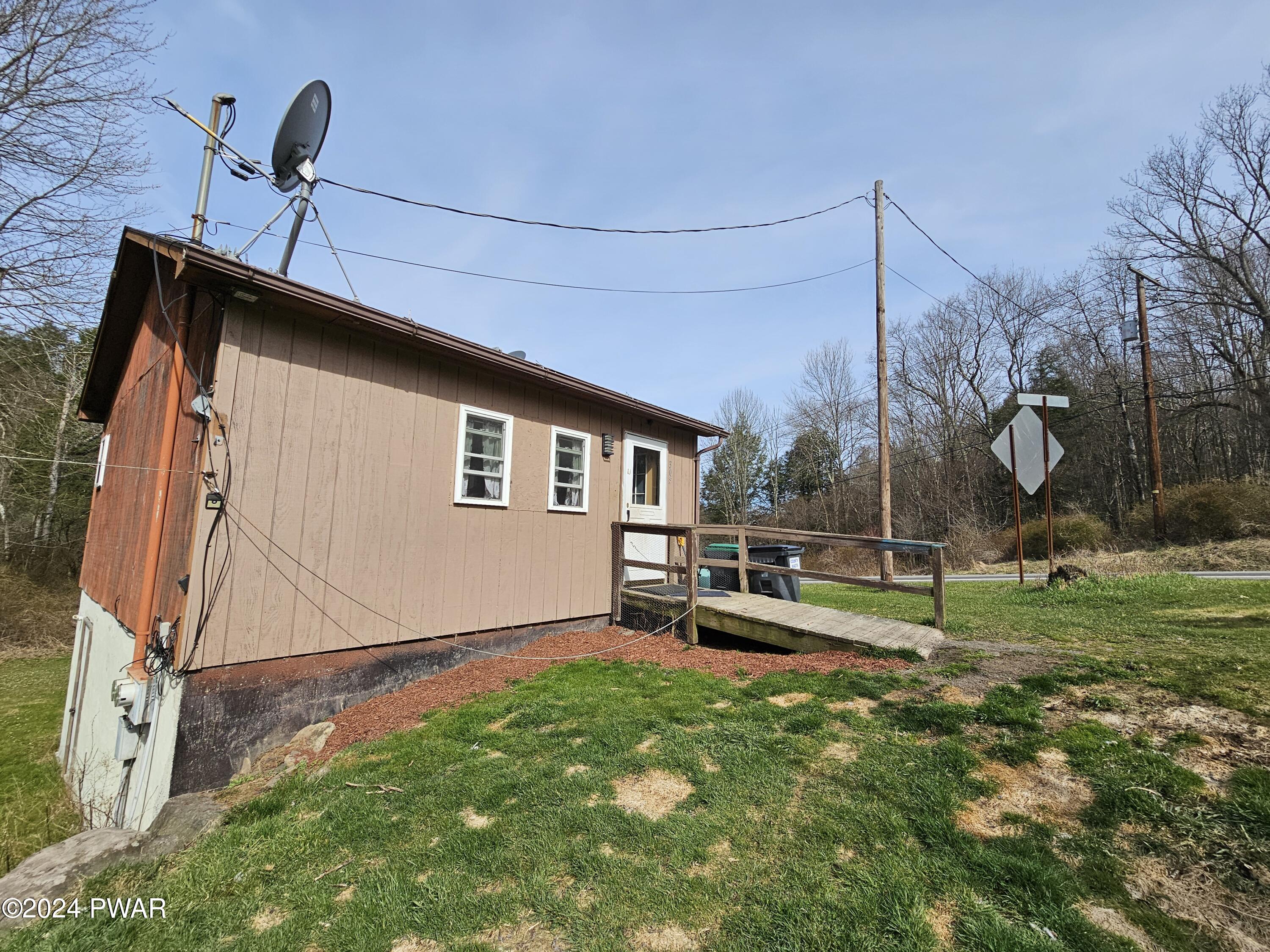 305 E Sterling Road