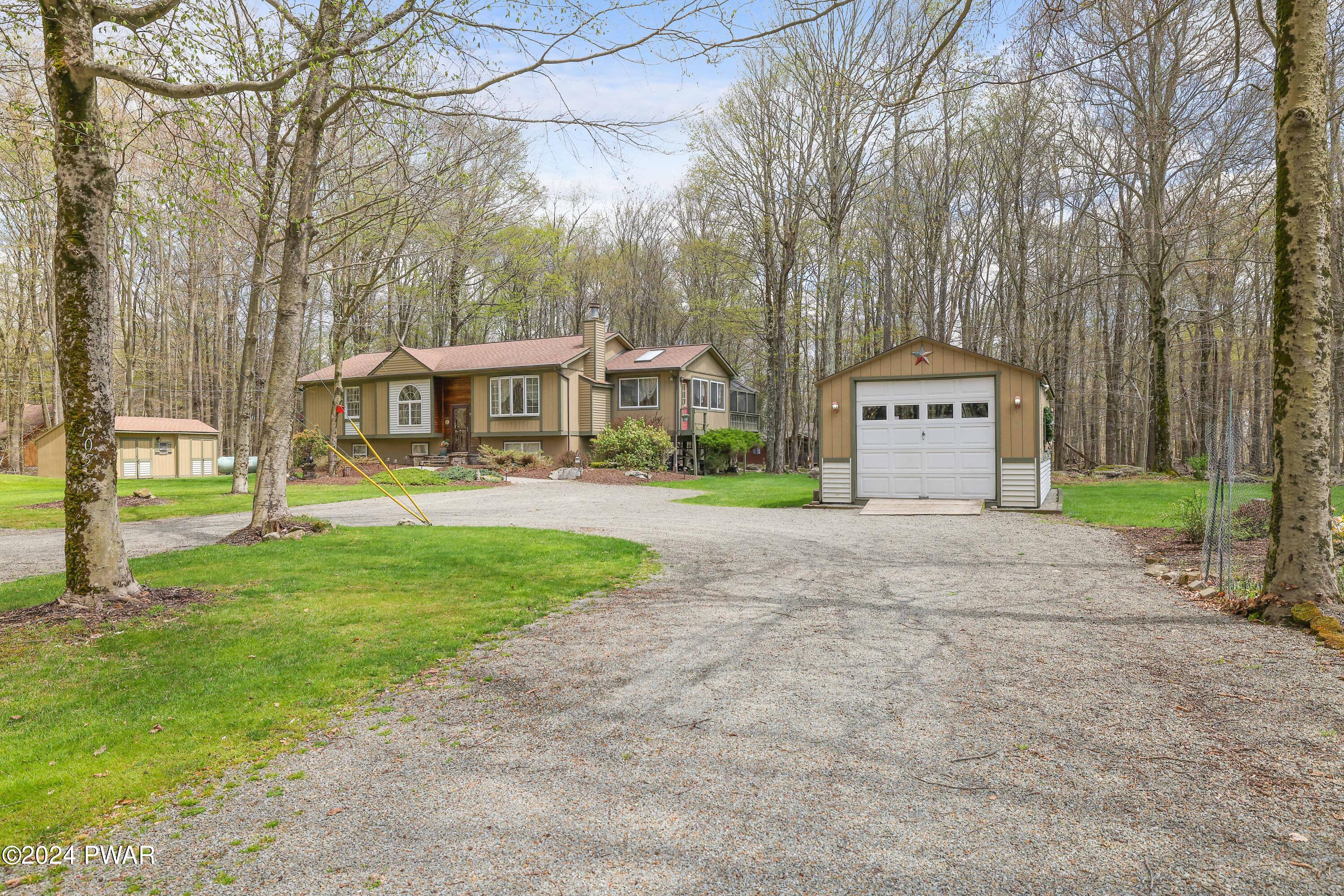 105 Redwood Run