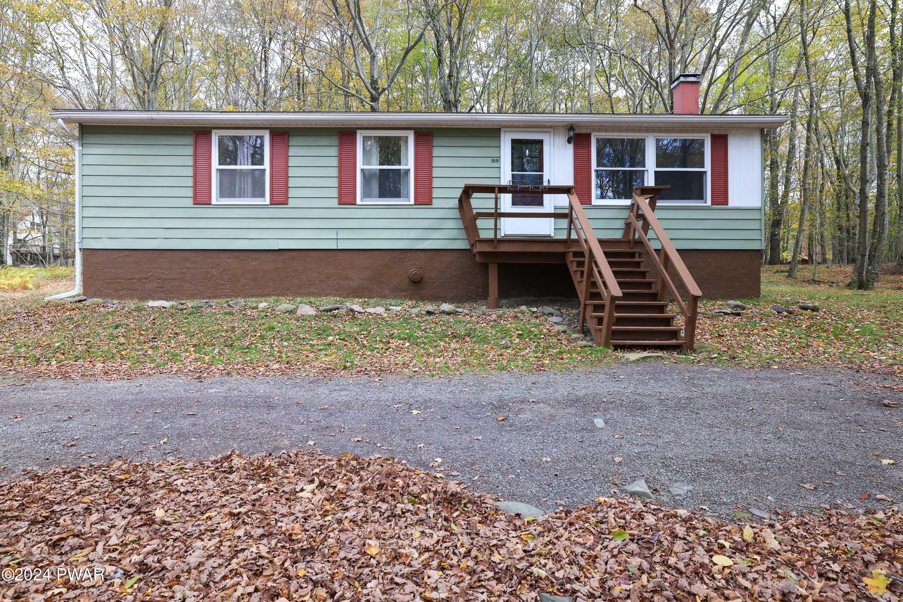 109 Running Deer Drive