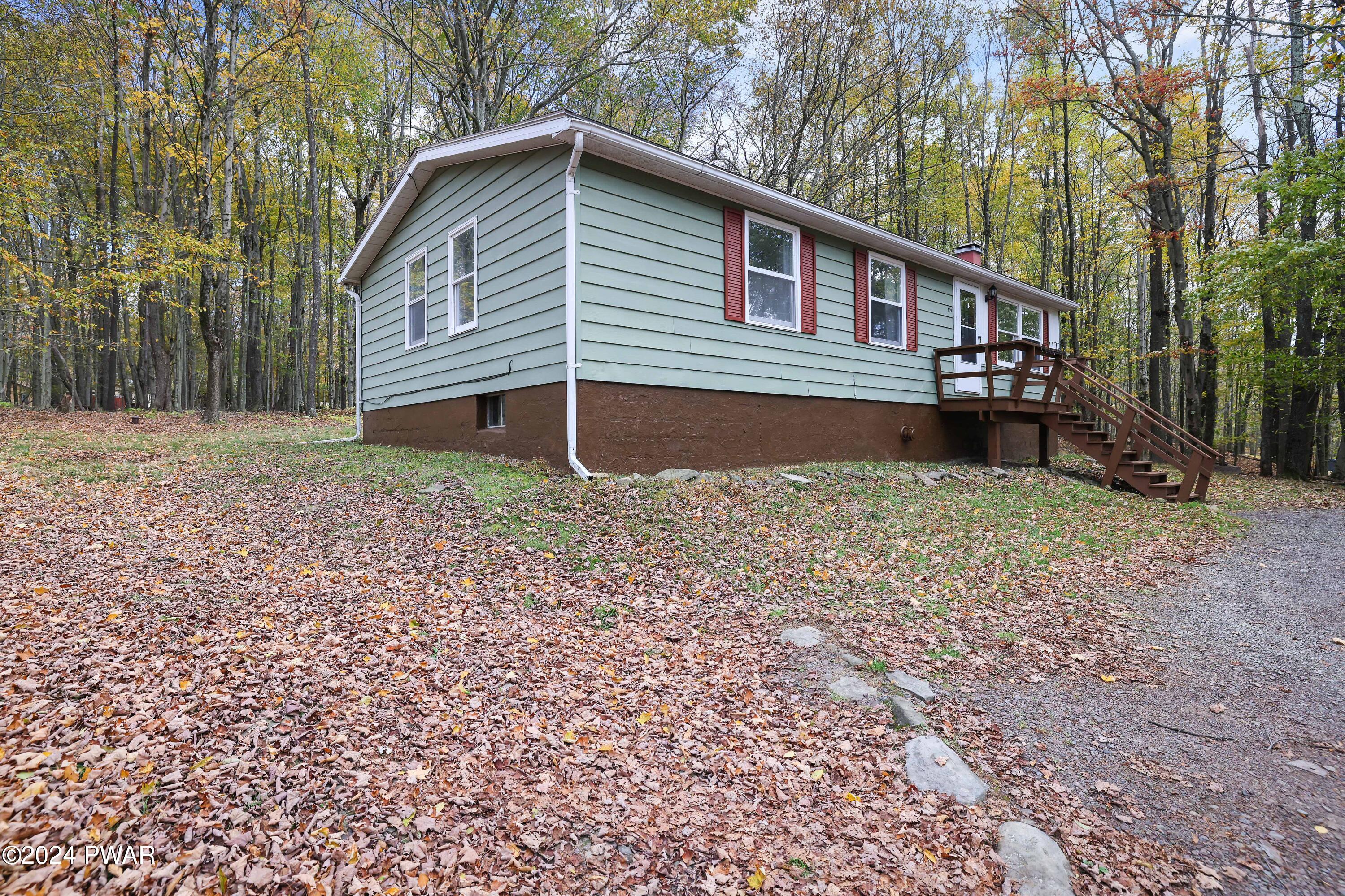 109 Running Deer Drive
