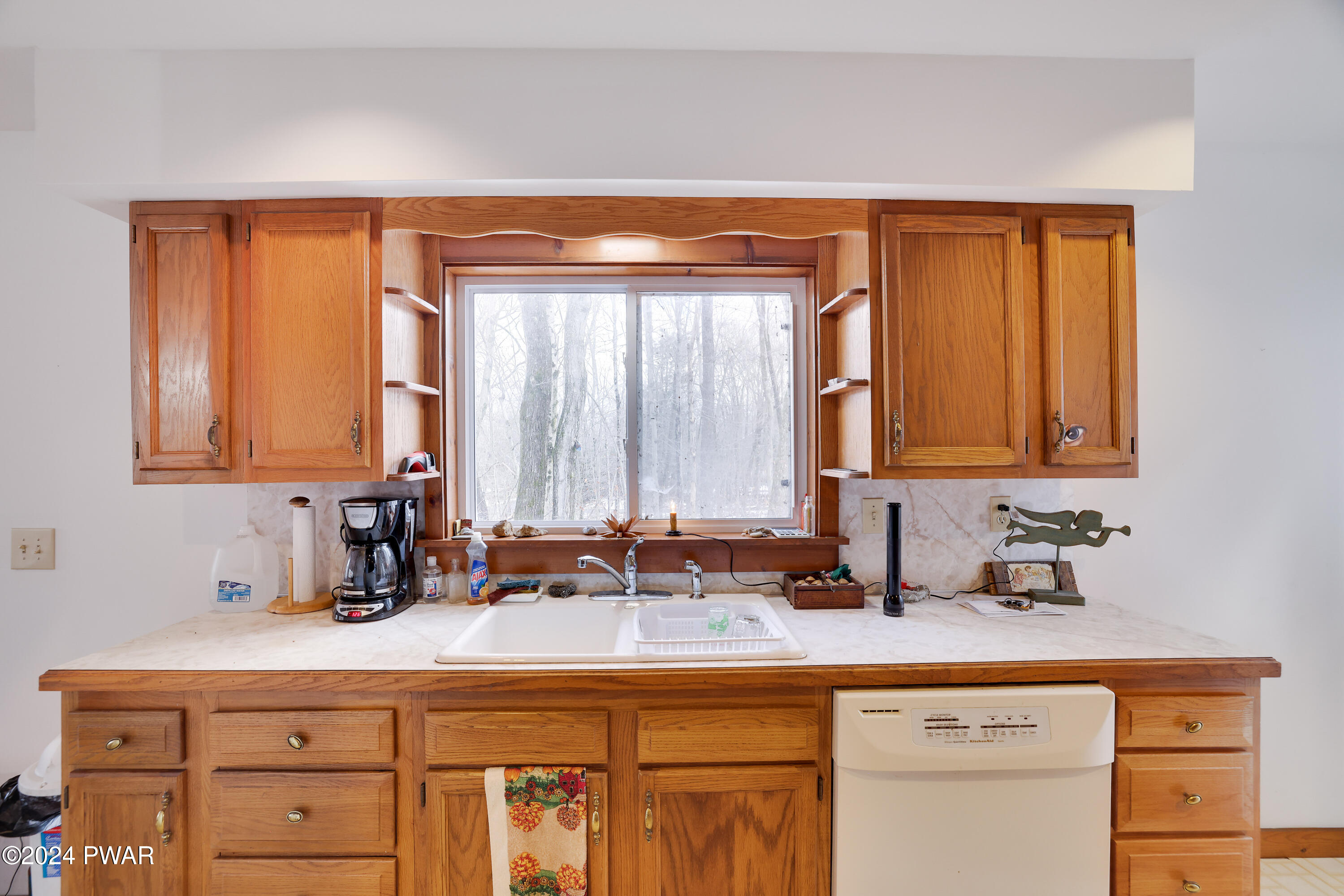 102 Lakewood Drive