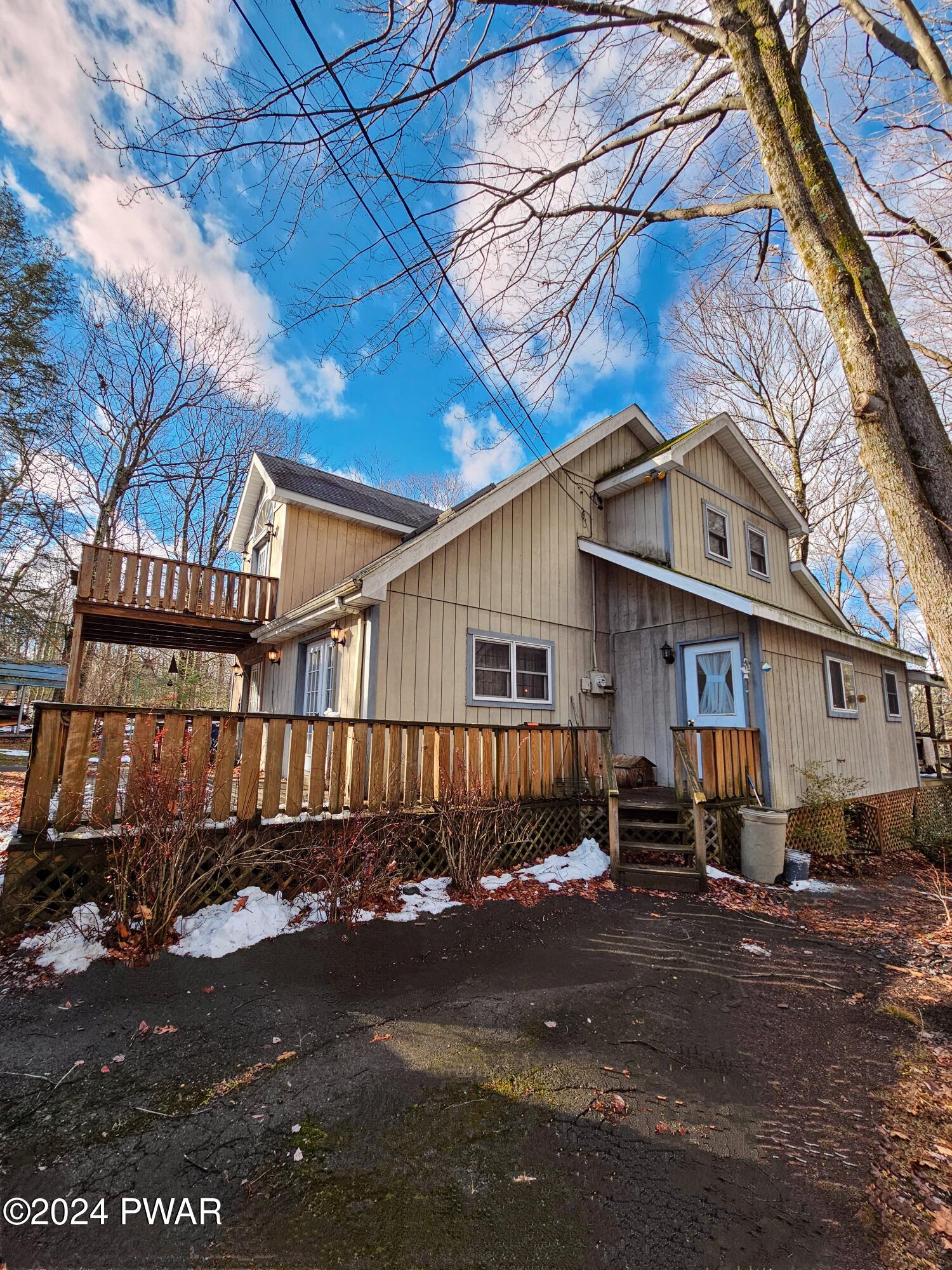 102 Lakewood Drive
