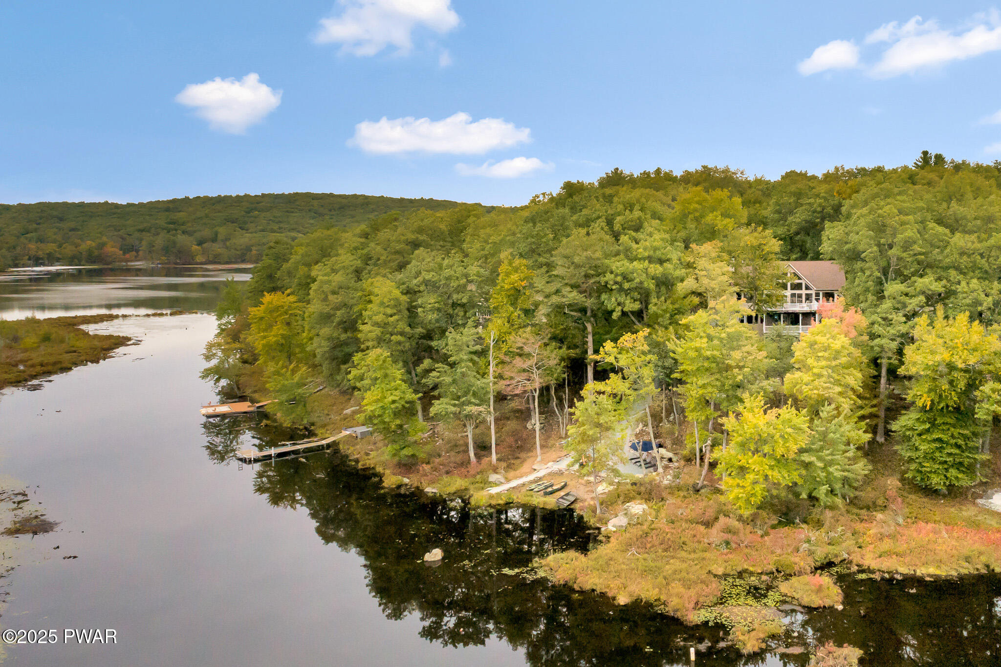 142 Lamplighter Lane