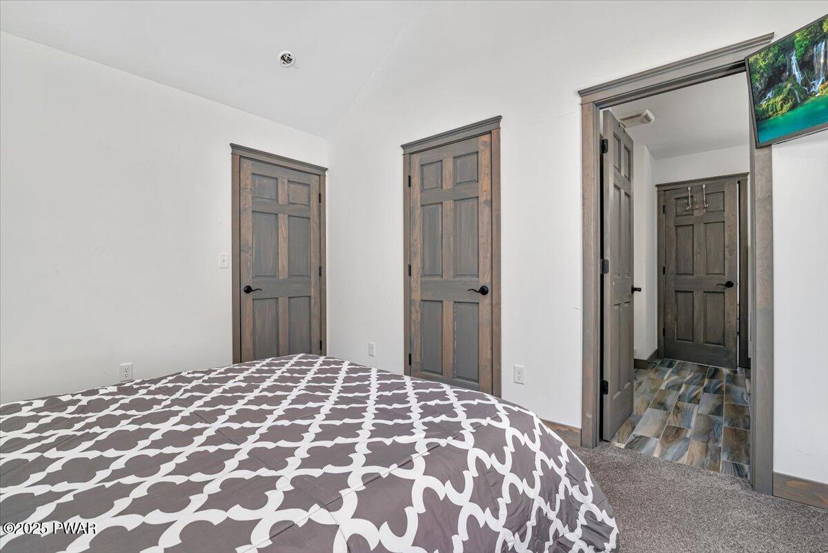 142 Lamplighter Lane