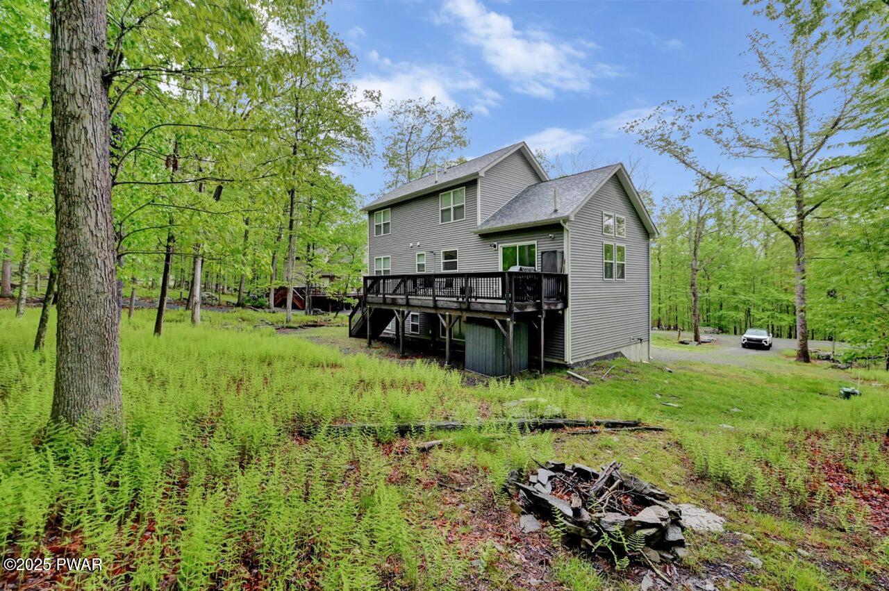 142 Lamplighter Lane