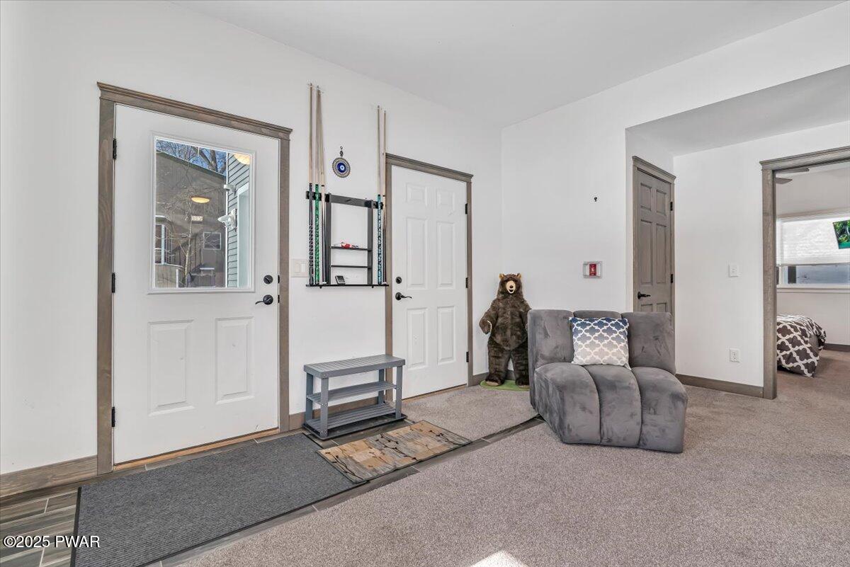 142 Lamplighter Lane