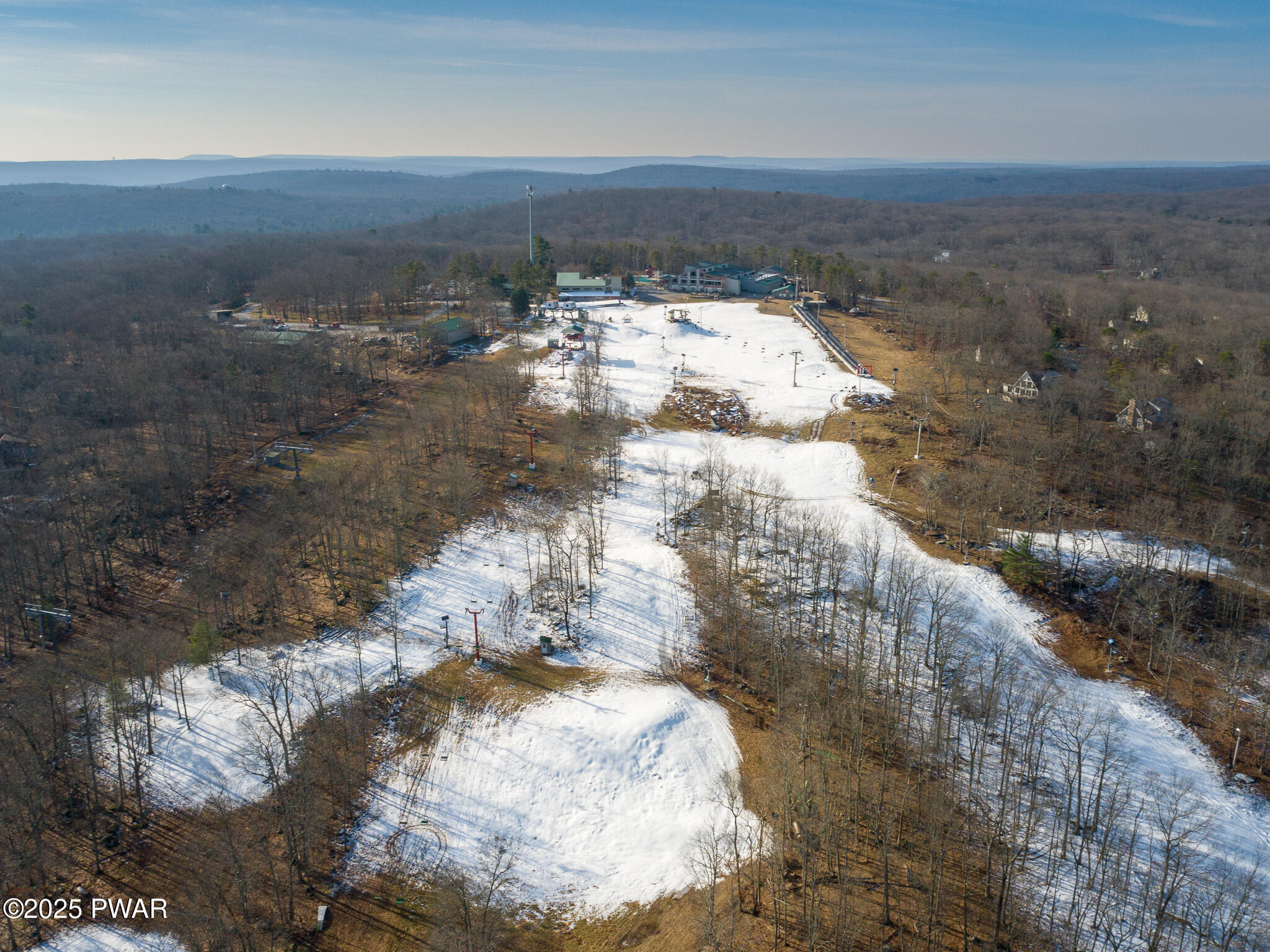 142 Lamplighter Lane