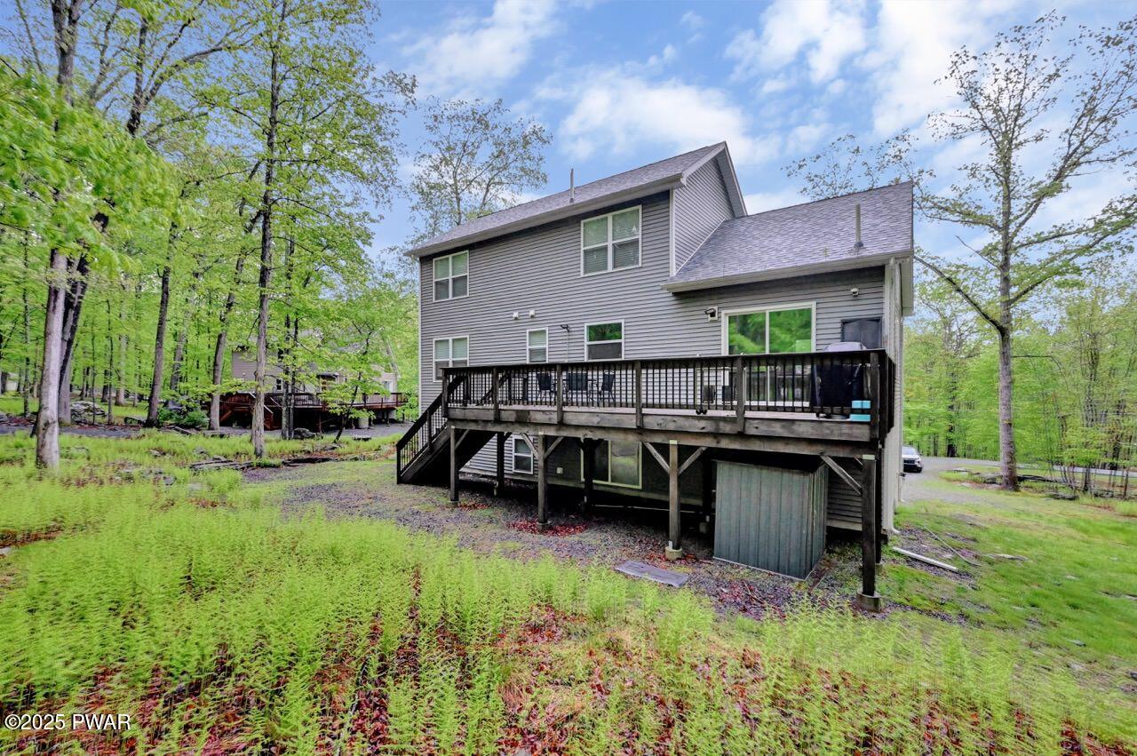 142 Lamplighter Lane