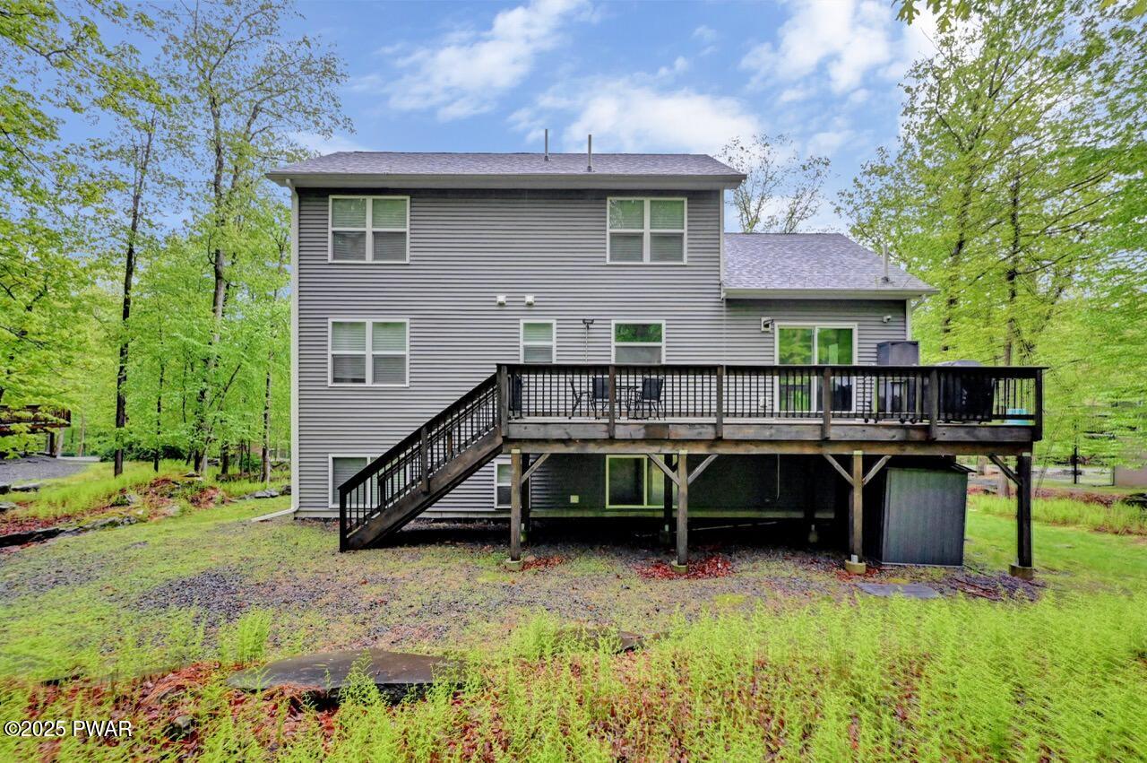 142 Lamplighter Lane