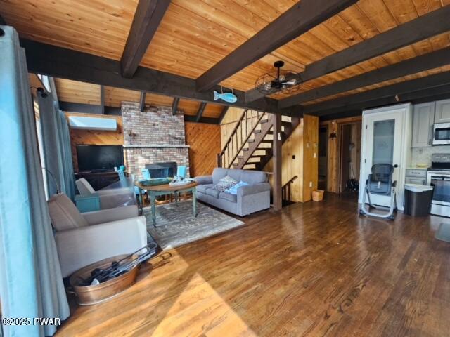 1007 Deer Trail Road