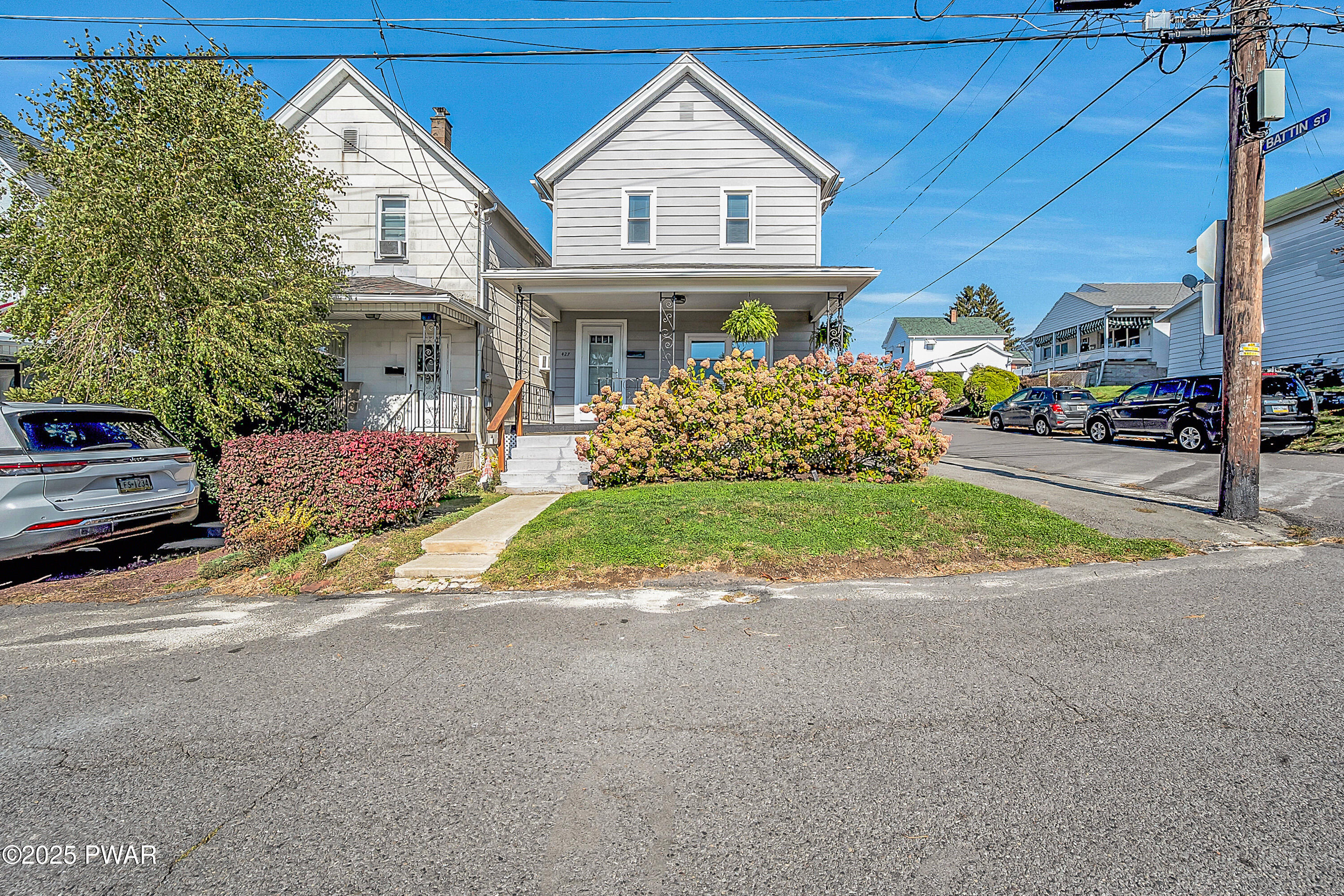 427 East Warren Street