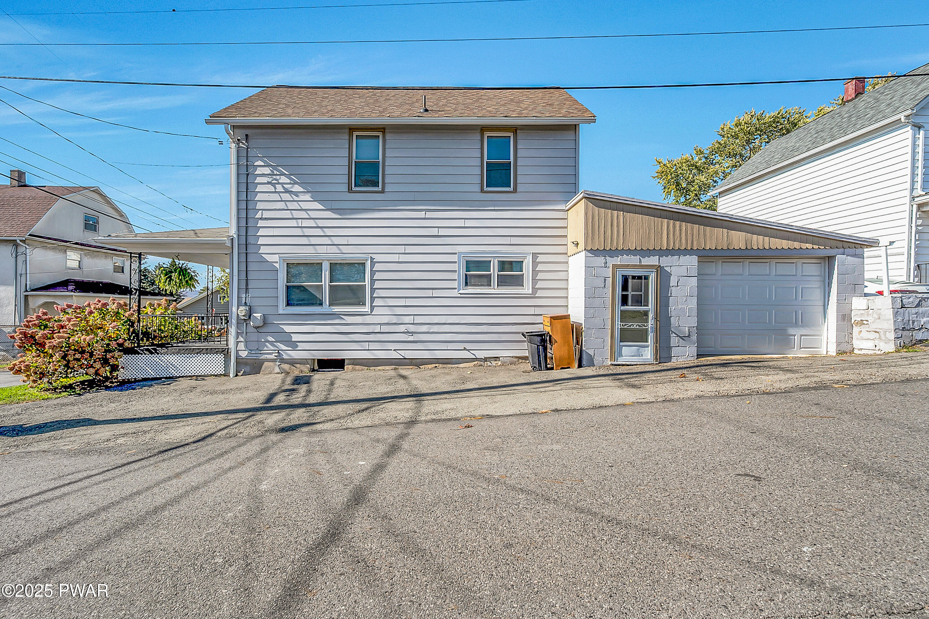 427 East Warren Street