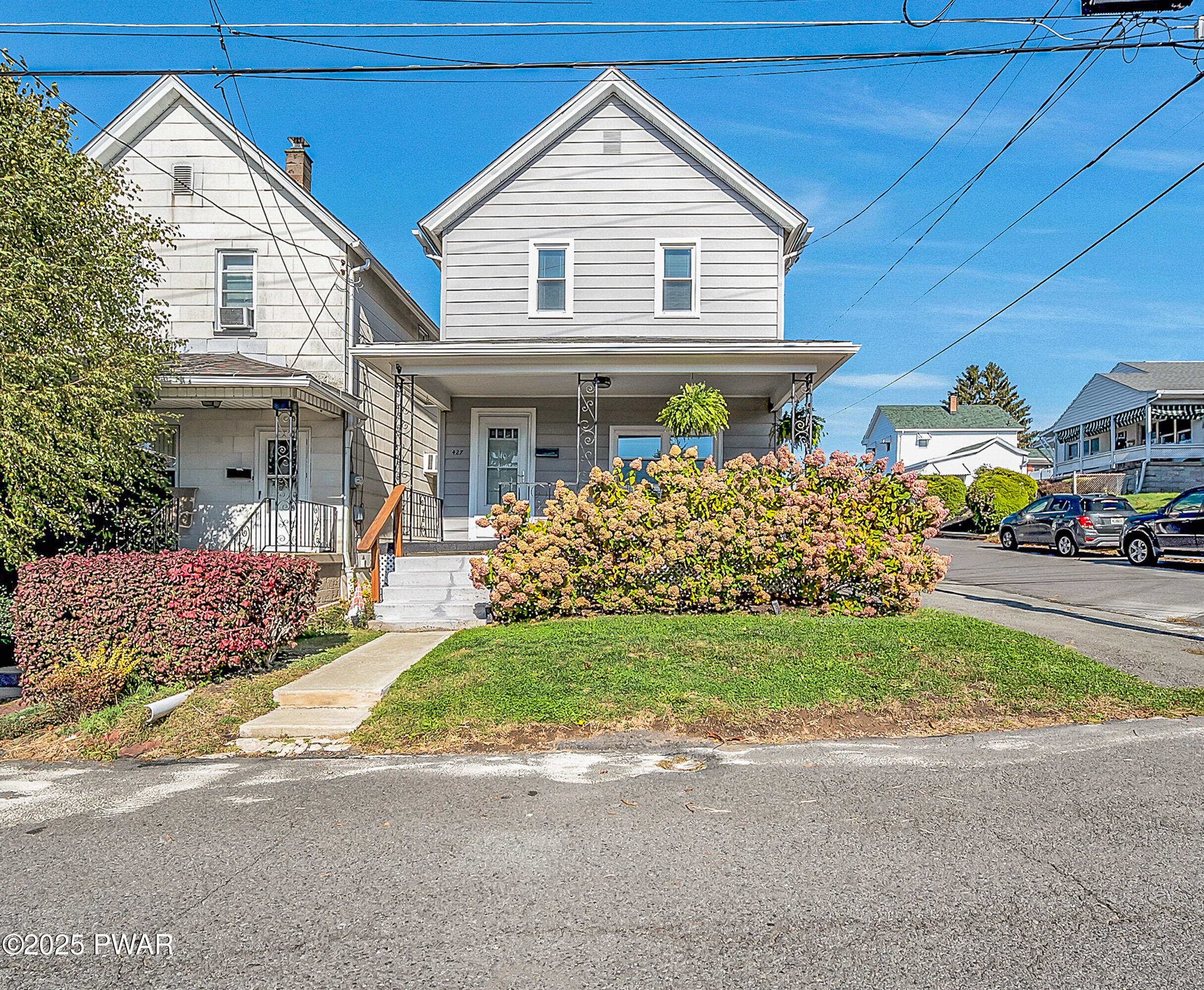 427 East Warren Street