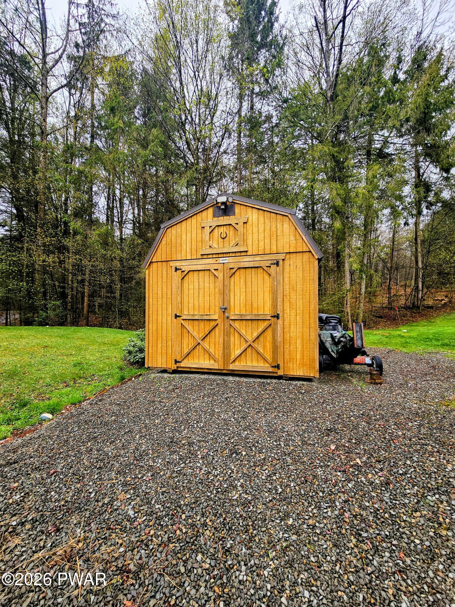 131 Lincoln Green Lane