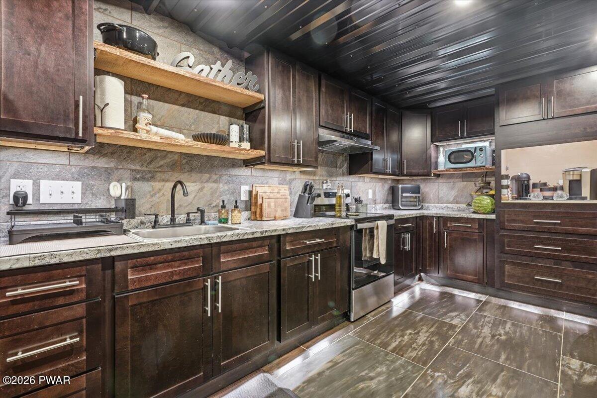 147 Minkon Drive