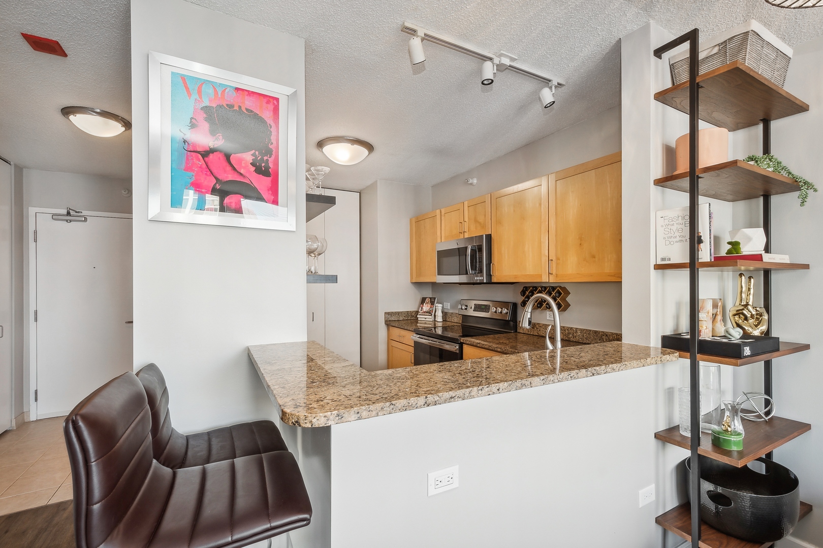 222 N Columbus Drive Unit: 3907