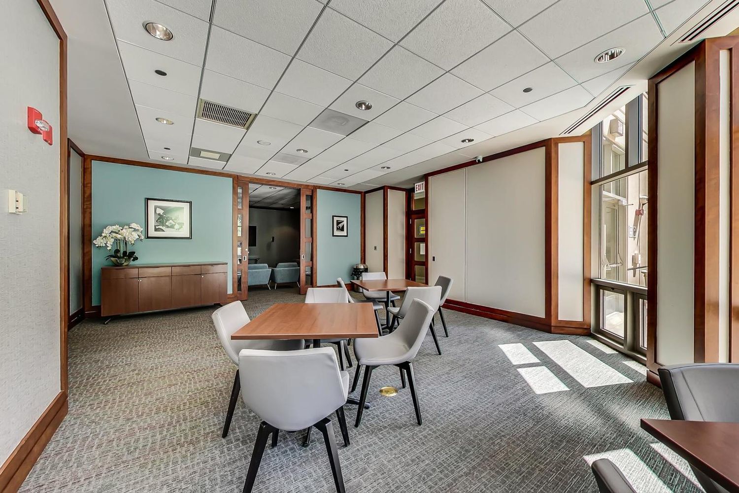222 N Columbus Drive Unit: 3907
