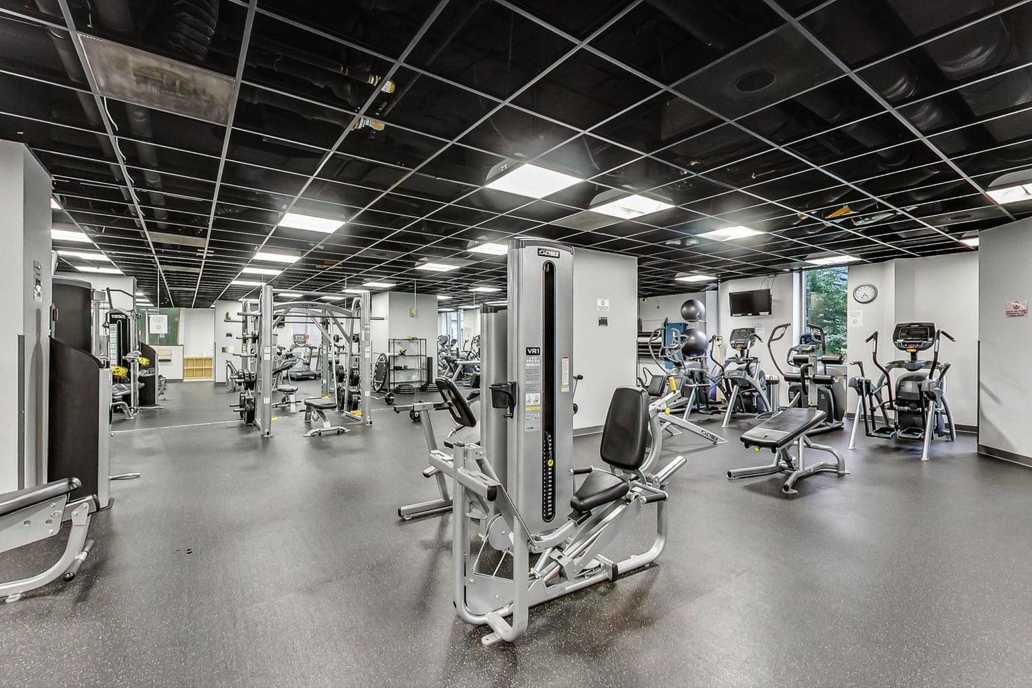 222 N Columbus Drive Unit: 3907