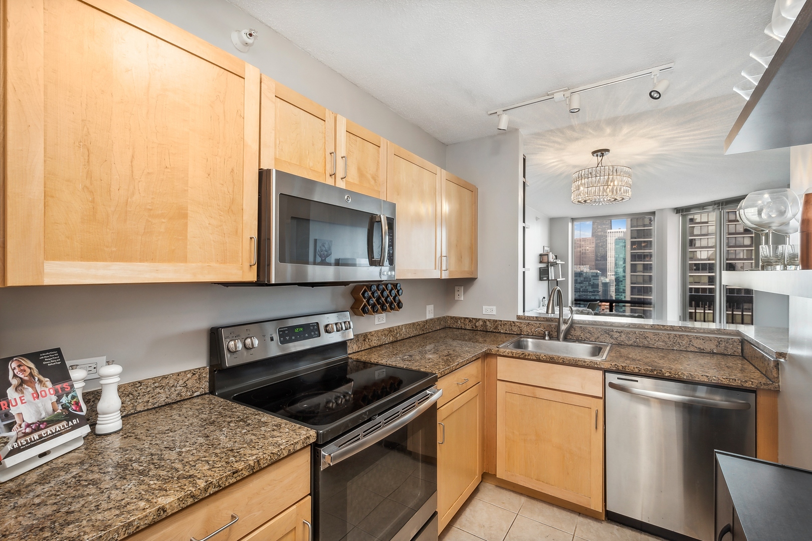 222 N Columbus Drive Unit: 3907