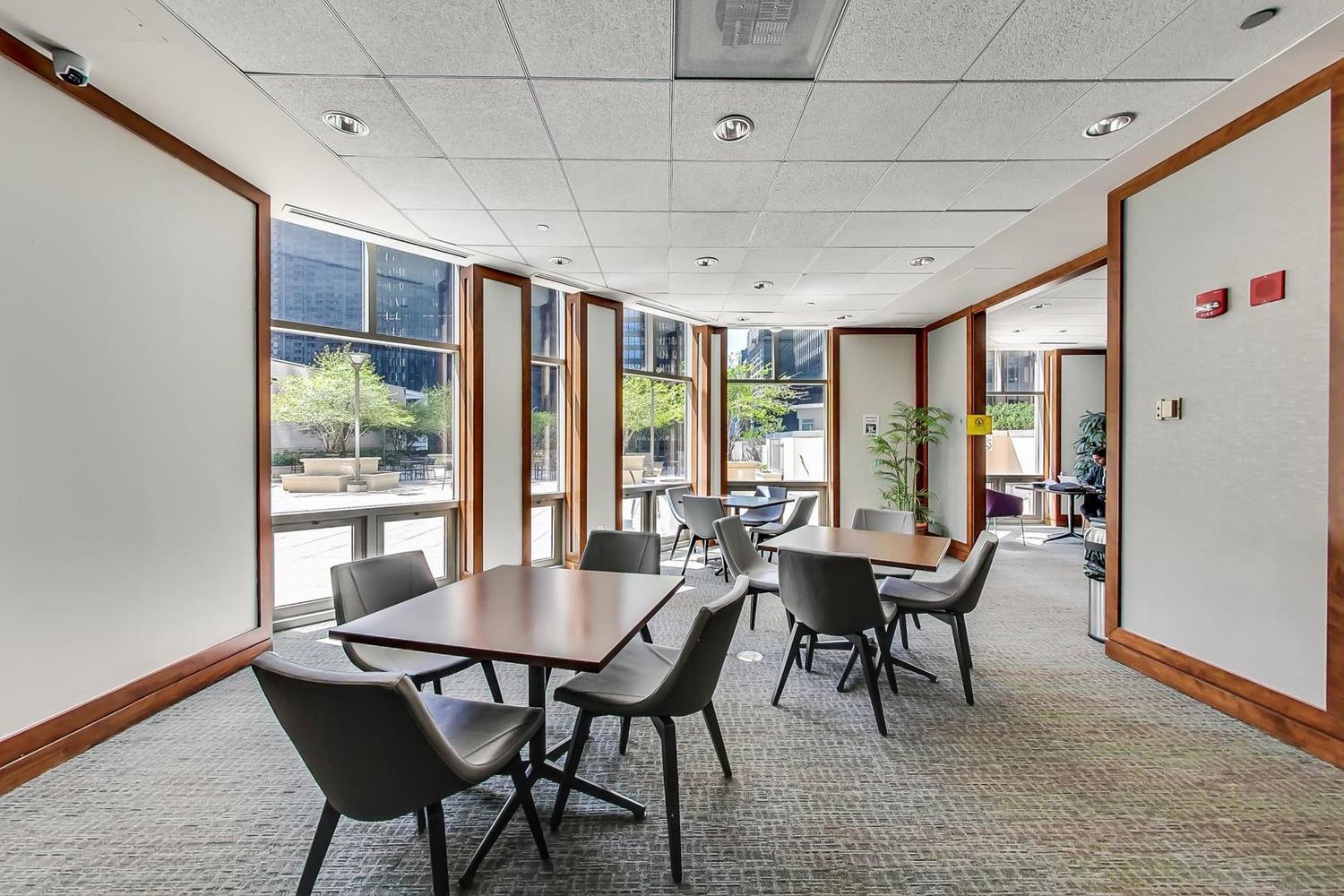 222 N Columbus Drive Unit: 3907
