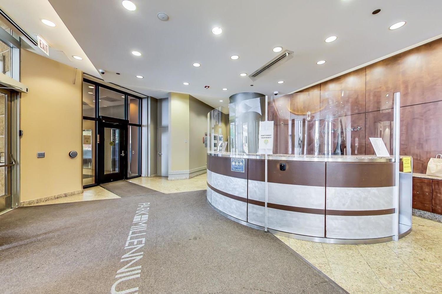 222 N Columbus Drive Unit: 3907