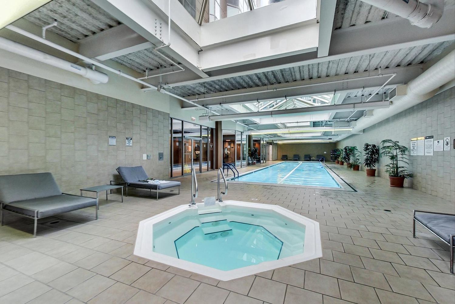 222 N Columbus Drive Unit: 3907
