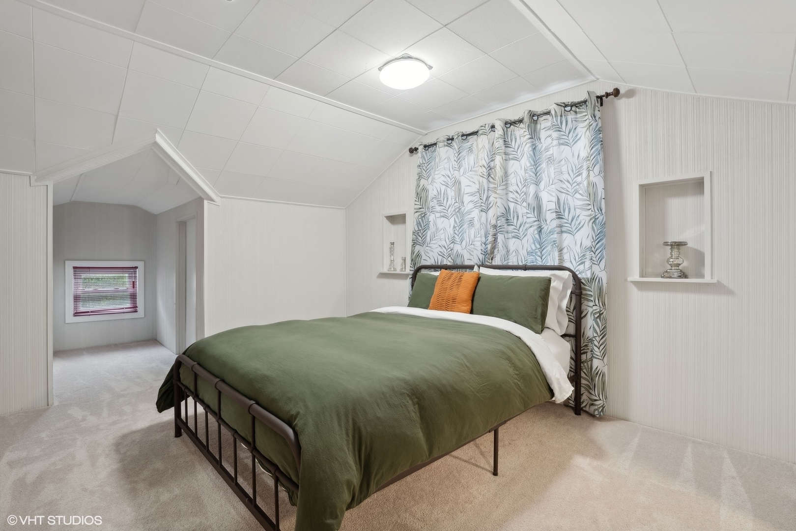2804 Elm Street