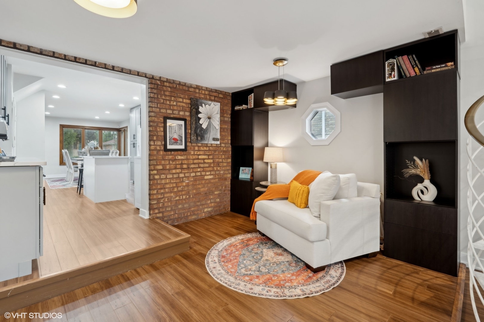 2804 Elm Street