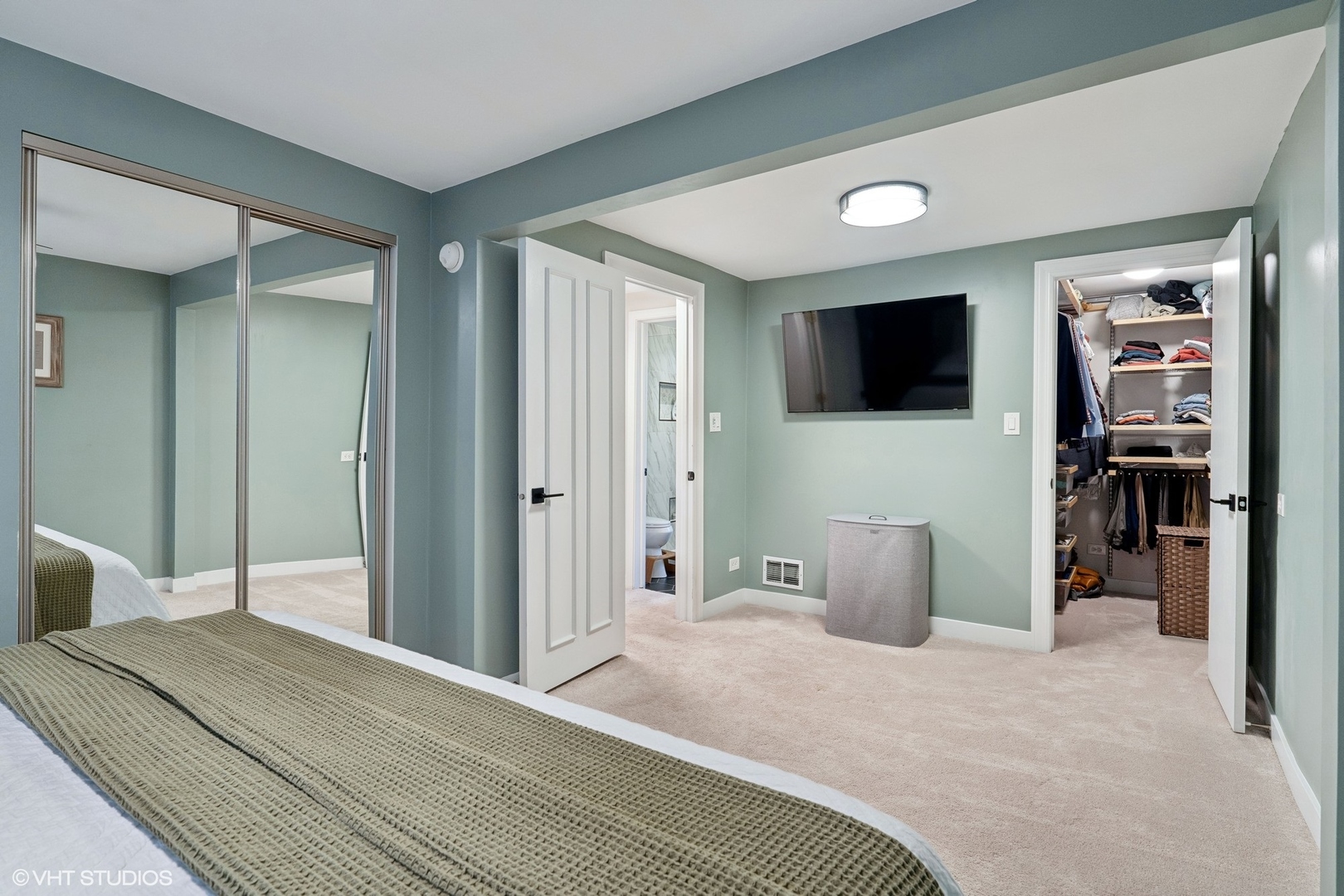 2804 Elm Street