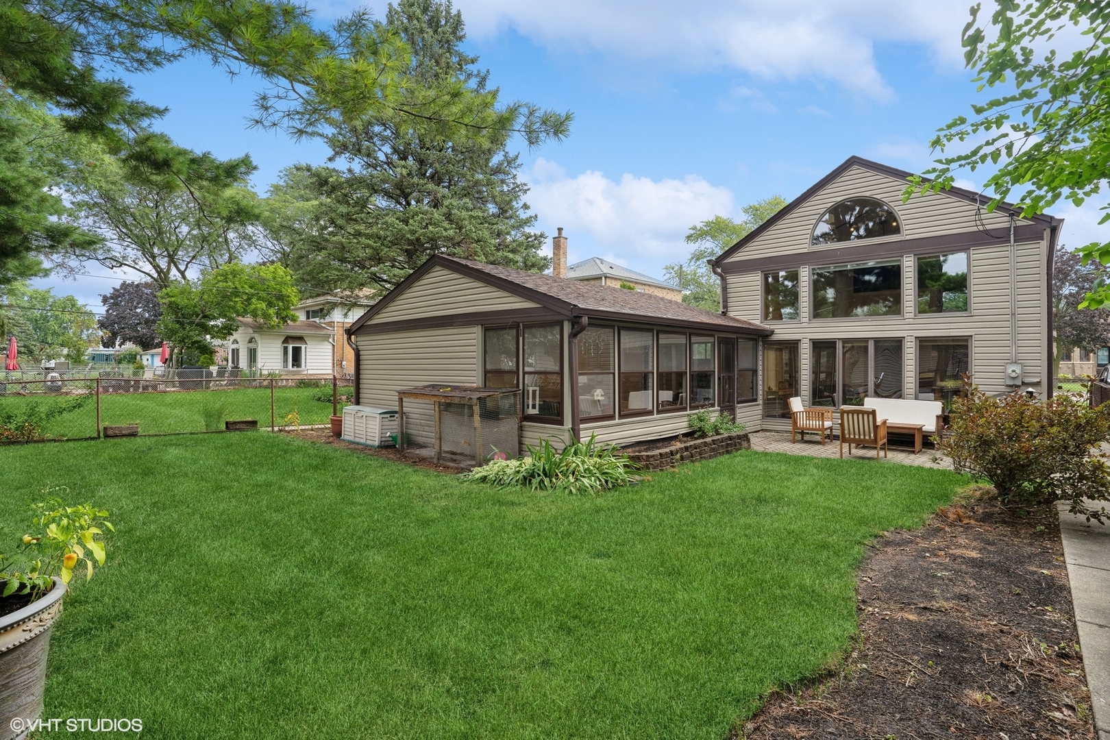 2804 Elm Street