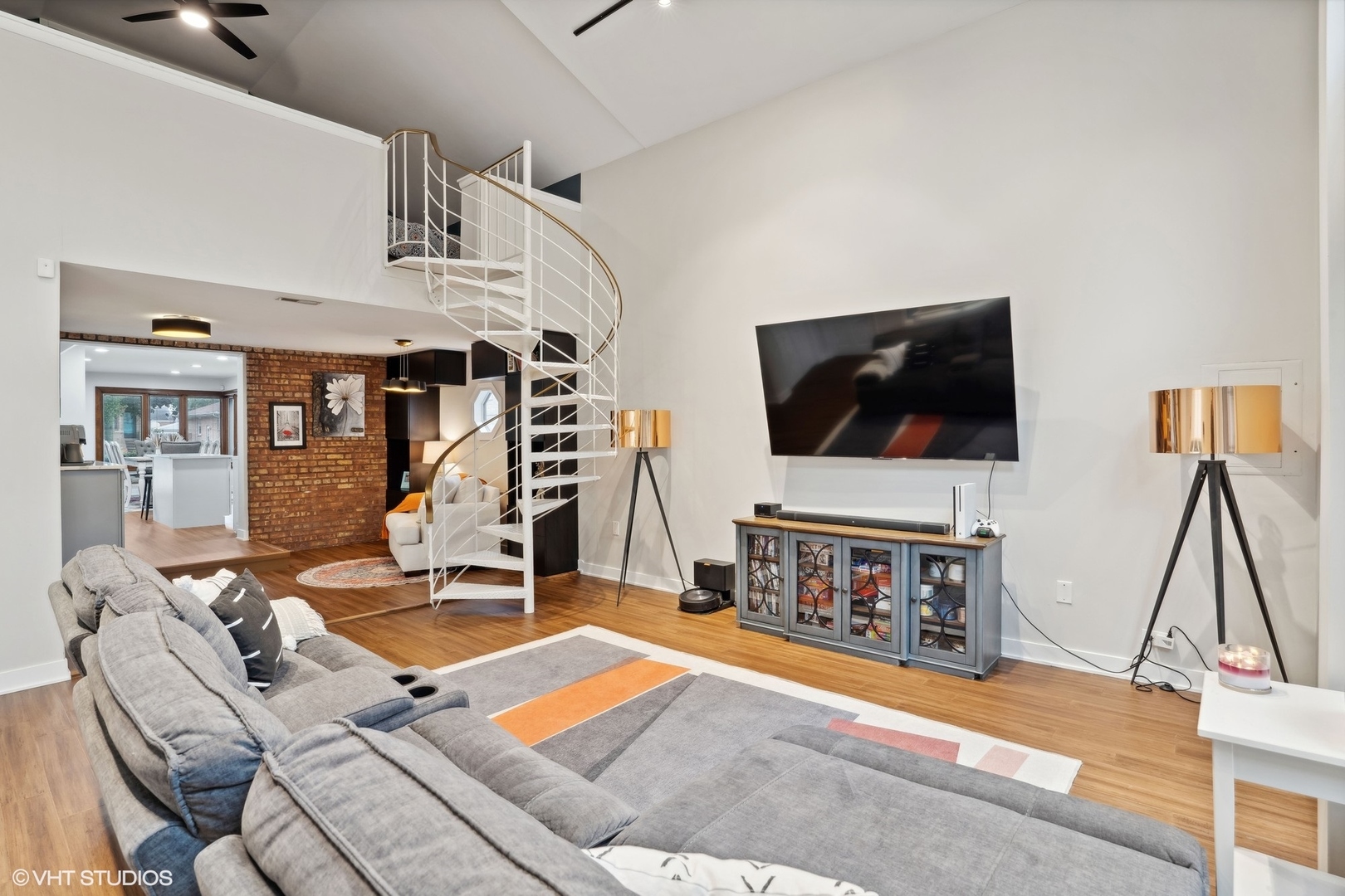 2804 Elm Street