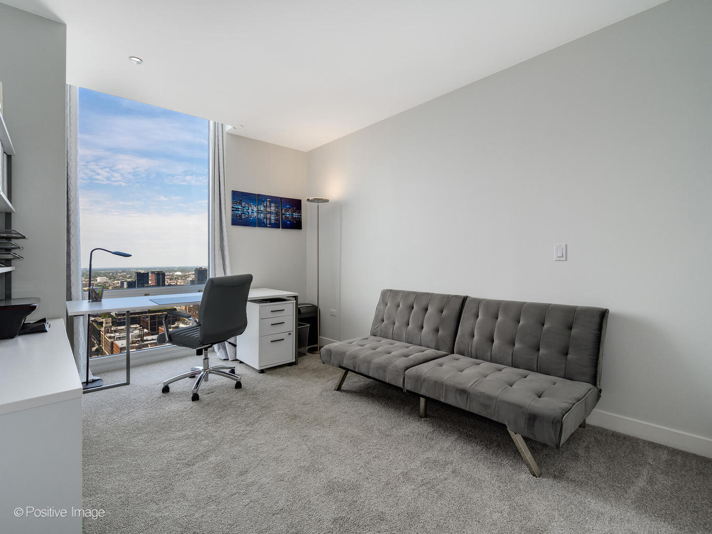 737 W Washington Boulevard Unit: 3310