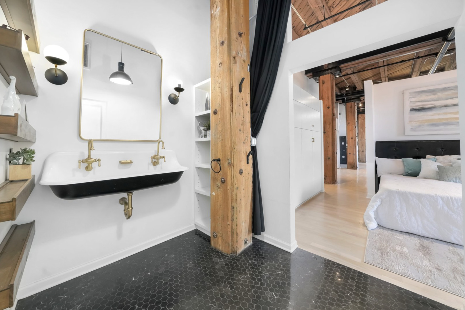 1872 N Clybourn Avenue Unit: 204