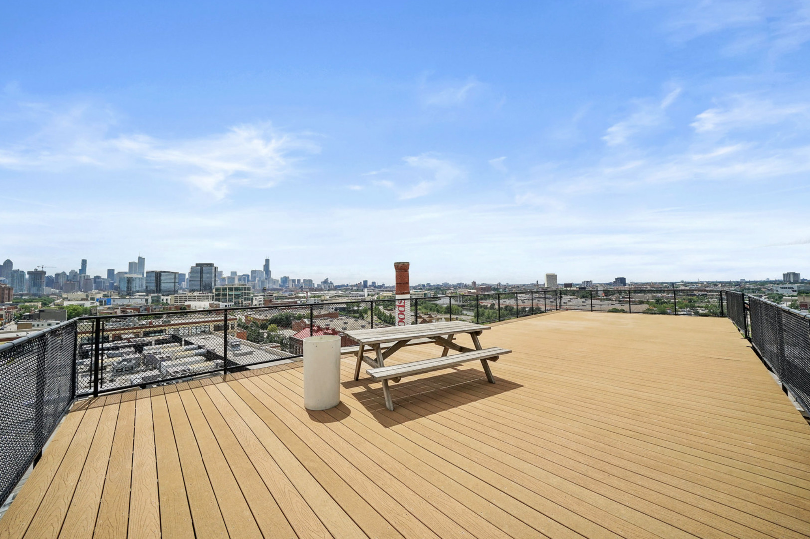 1872 N Clybourn Avenue Unit: 204