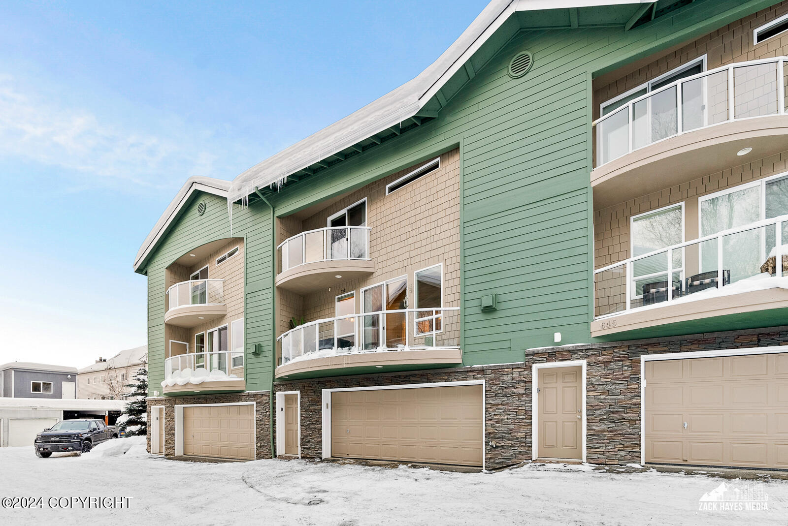 643 Pacific Place # 4 Unit: #4