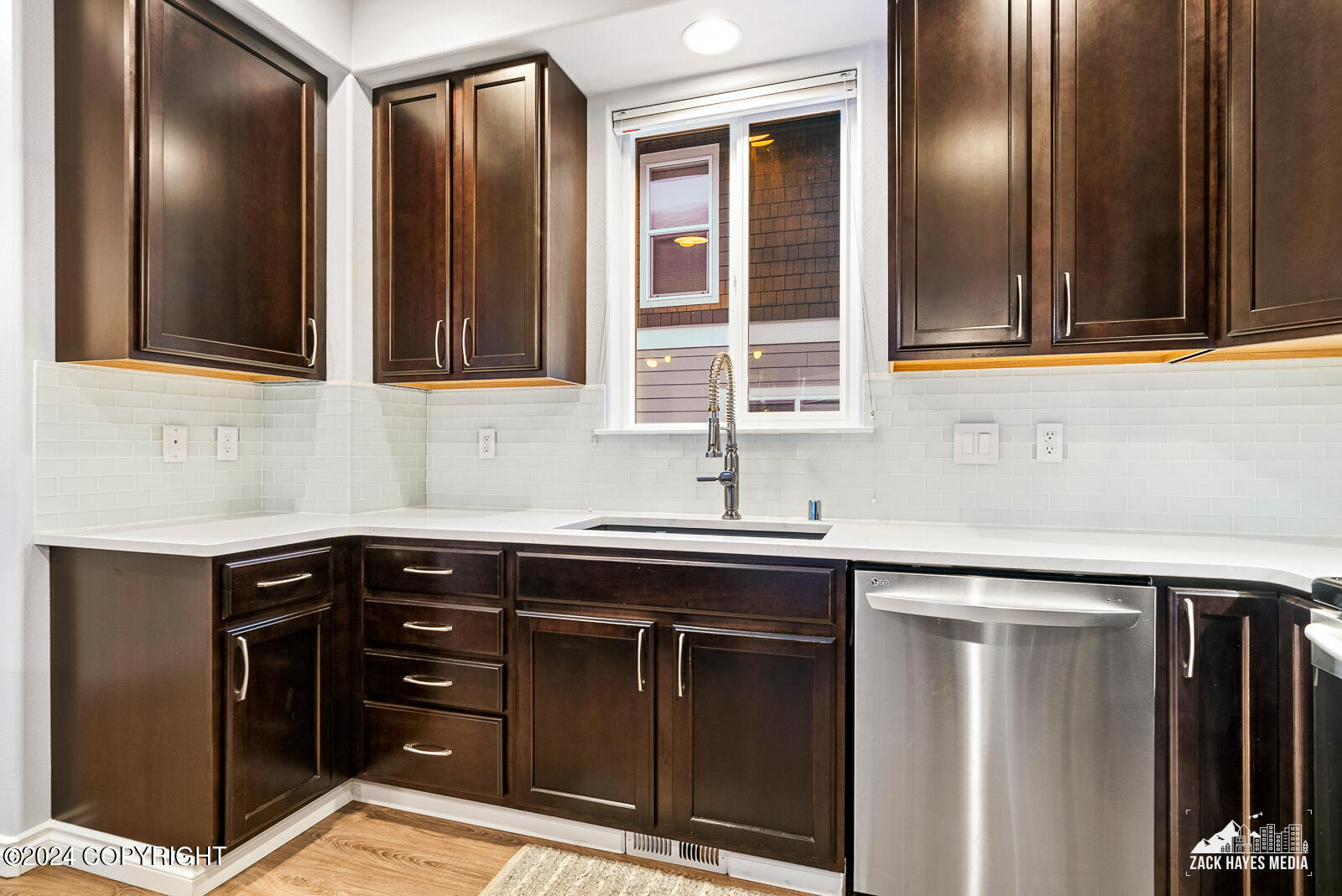 643 Pacific Place # 4 Unit: #4