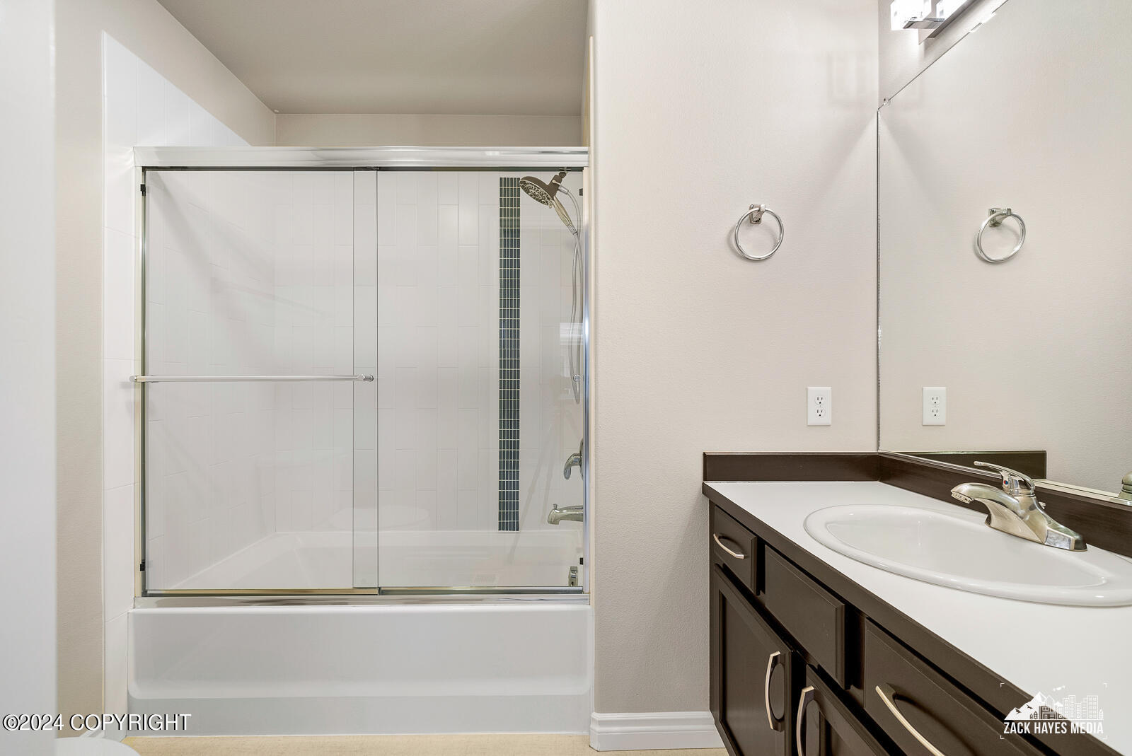 643 Pacific Place # 4 Unit: #4