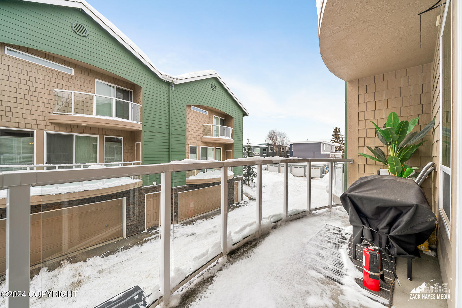 643 Pacific Place # 4 Unit: #4