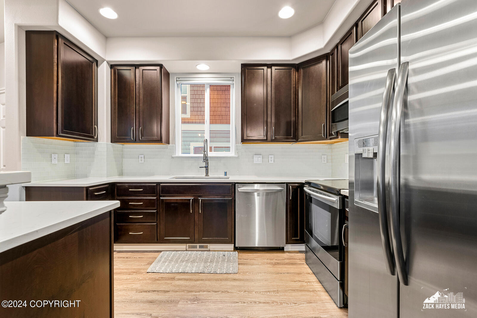 643 Pacific Place # 4 Unit: #4