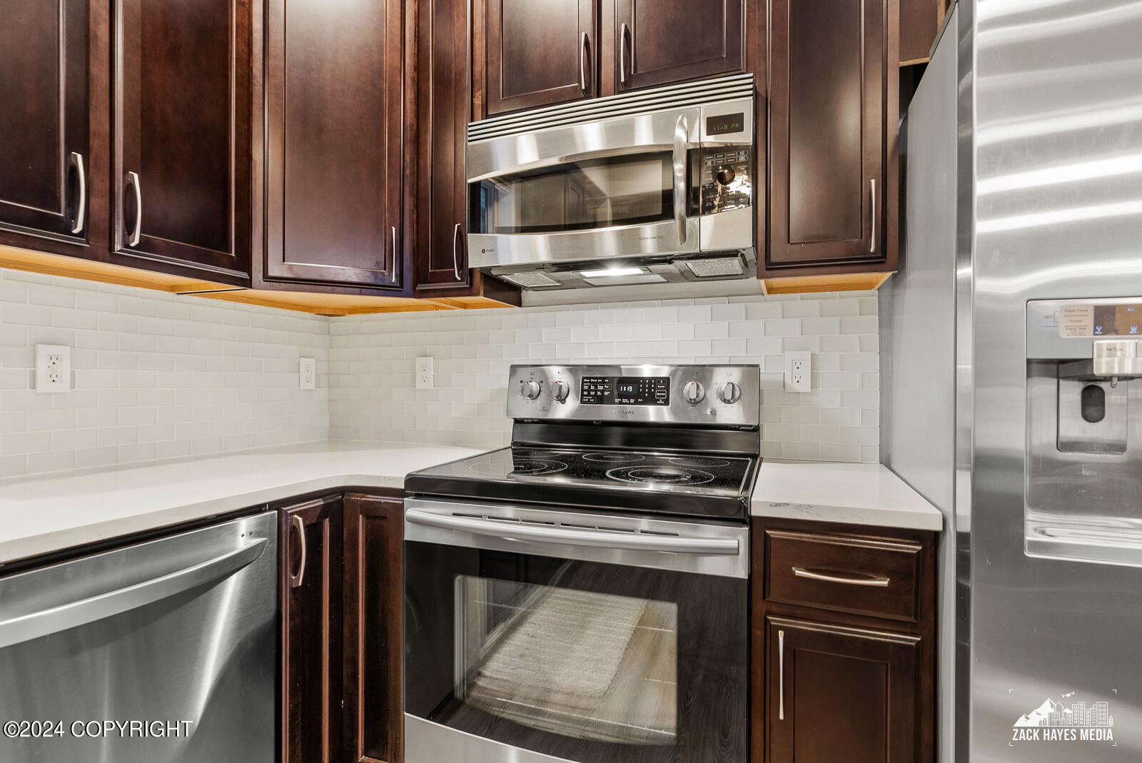 643 Pacific Place # 4 Unit: #4