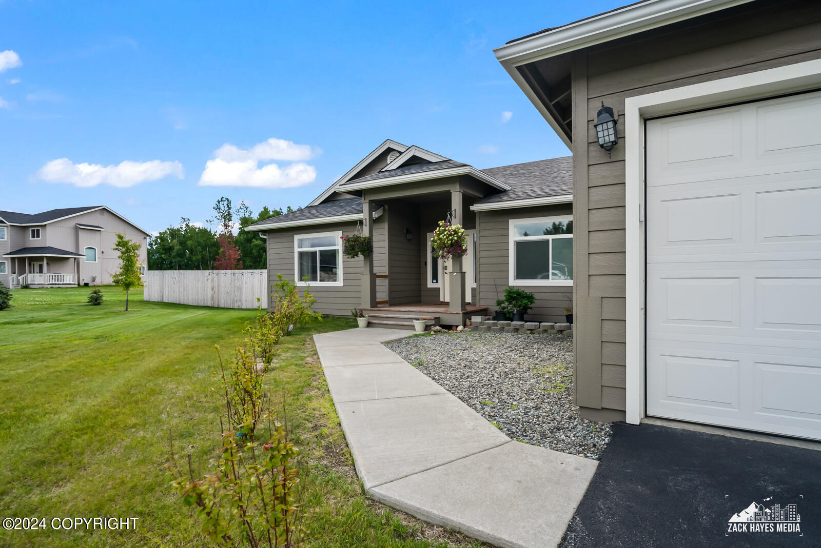 7698 E Sandstone Drive