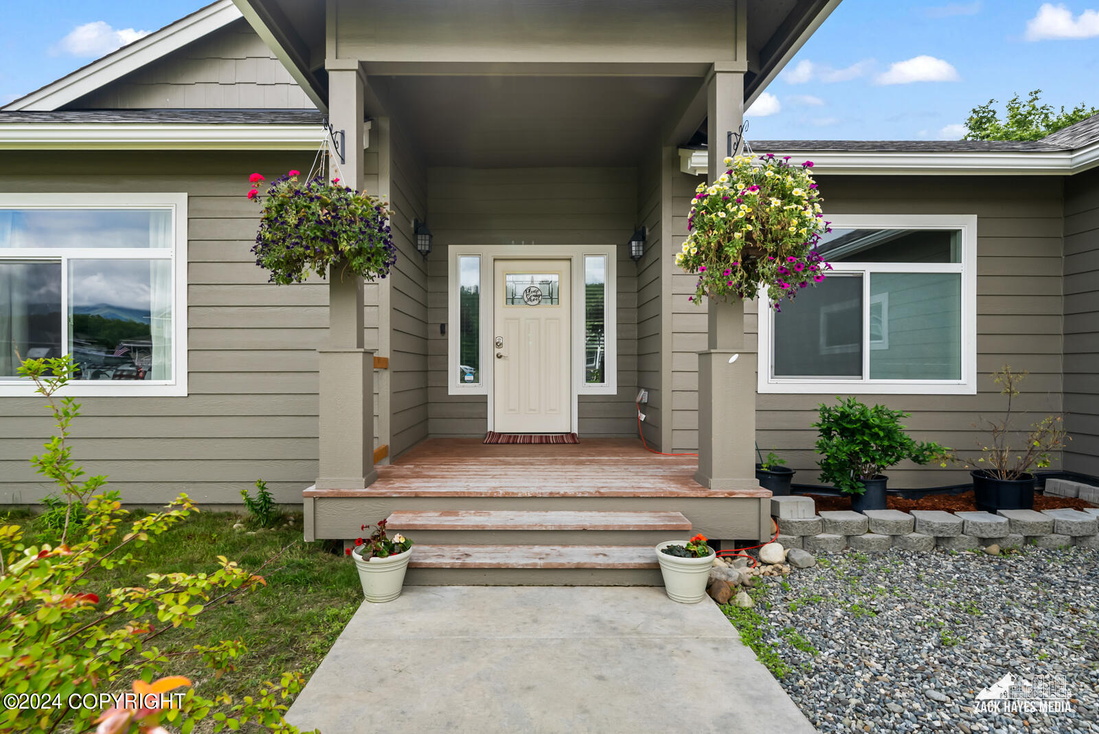 7698 E Sandstone Drive