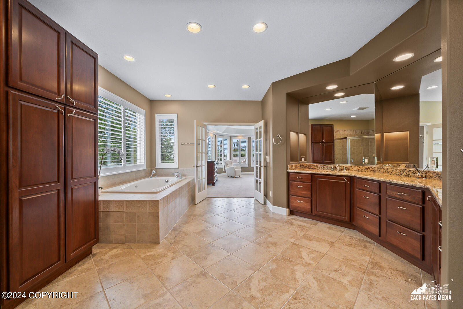 5578 Heritage Heights Drive