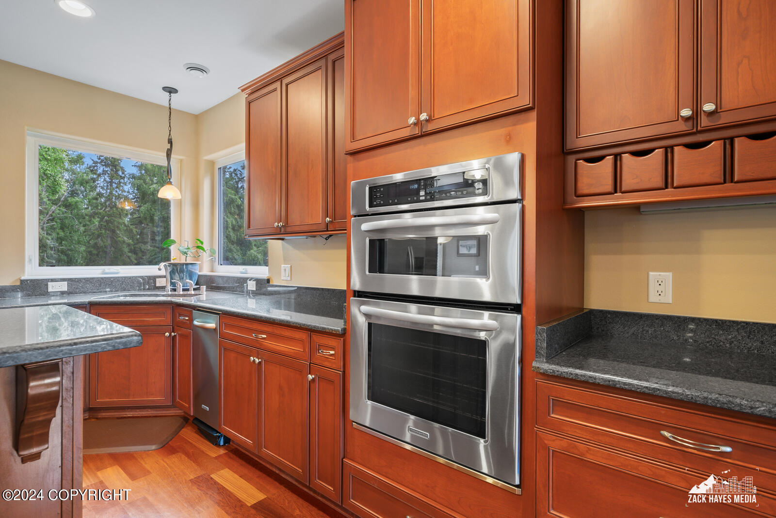 5578 Heritage Heights Drive