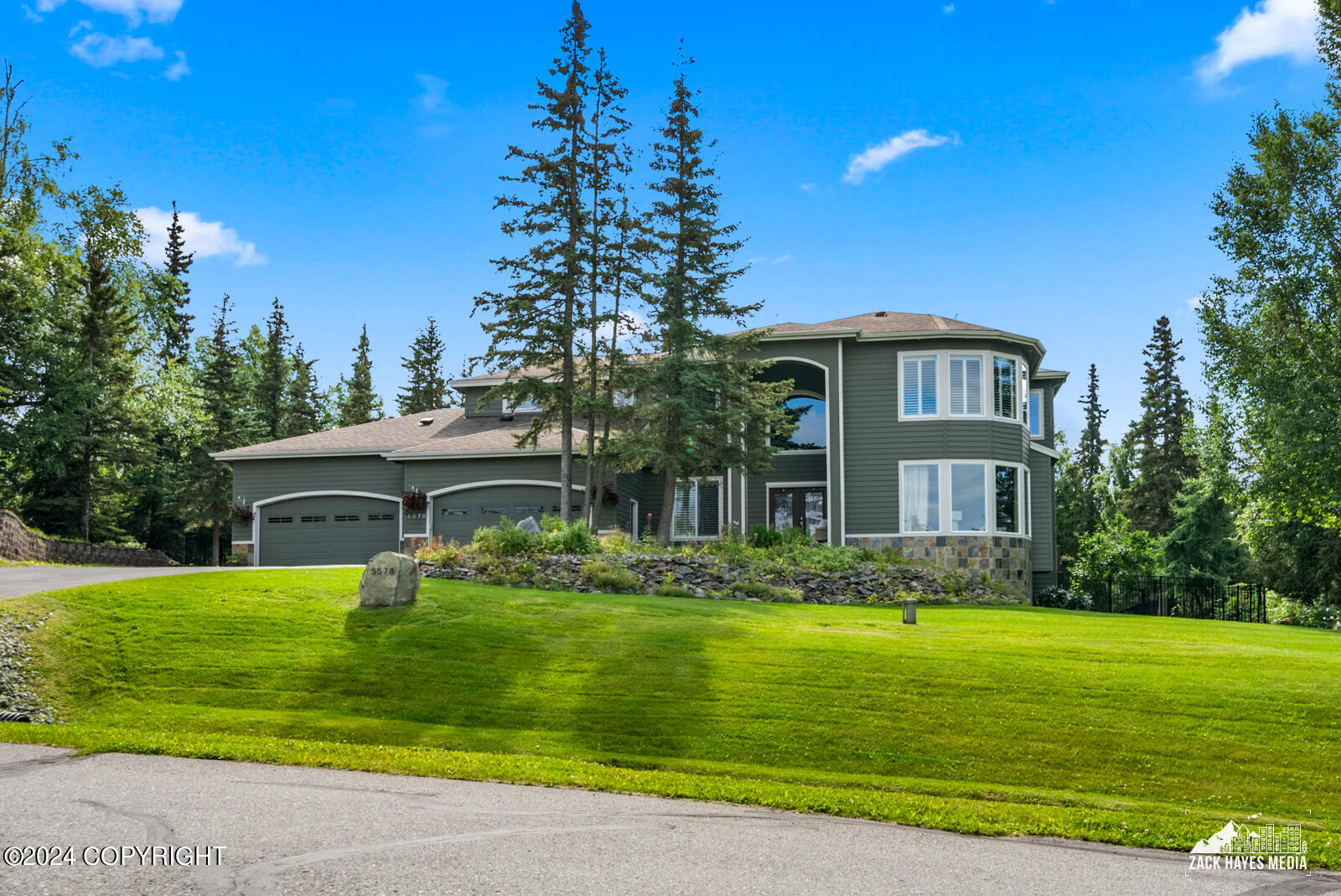 5578 Heritage Heights Drive