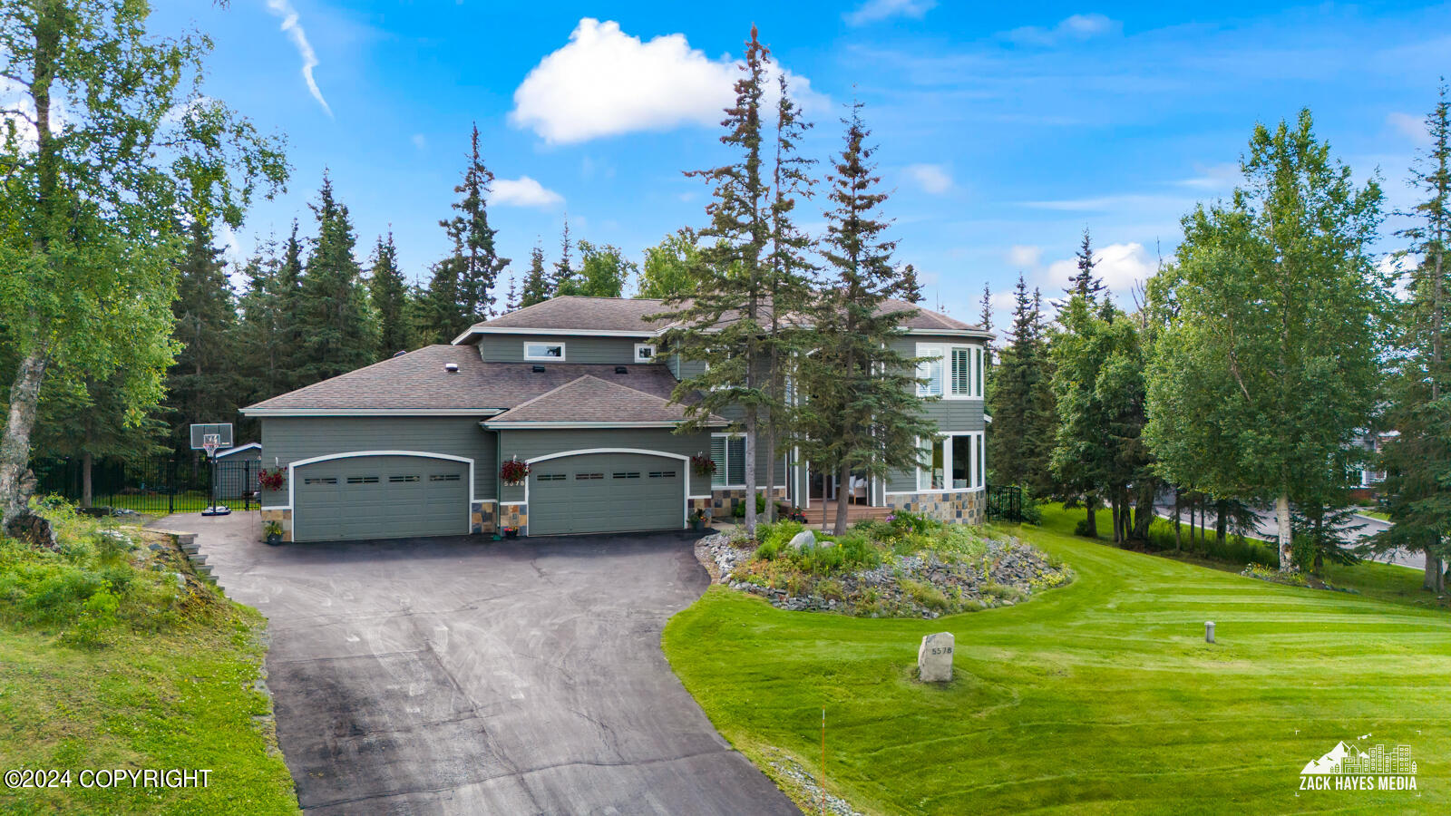 5578 Heritage Heights Drive