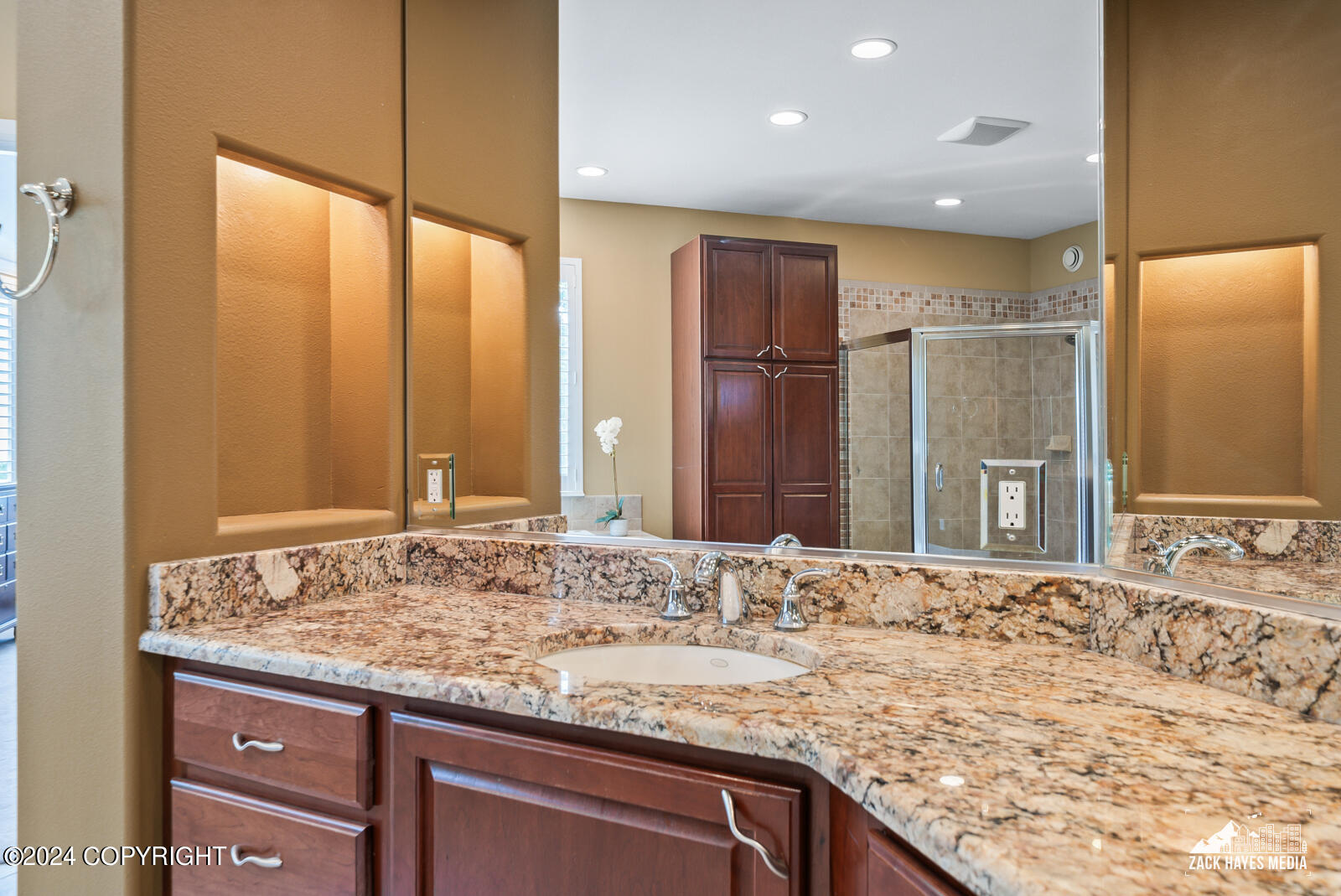 5578 Heritage Heights Drive